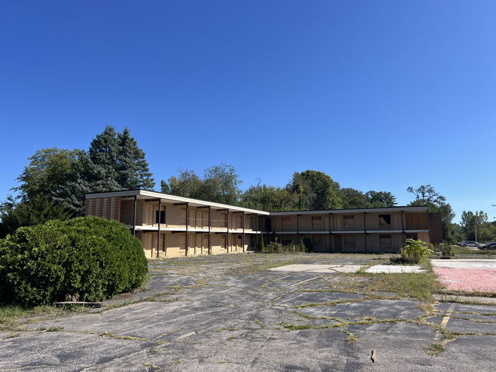 Village Inn Motel (Cum Laude Motel) - Sept 4 2024